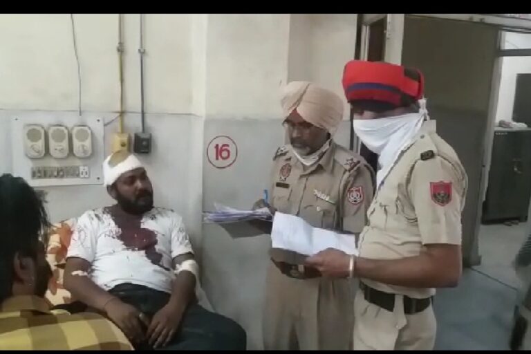 गुंडागर्दी का नंगा नाच , हमलावरों ने राहगीर युवक पर किया कातिलाना हमला